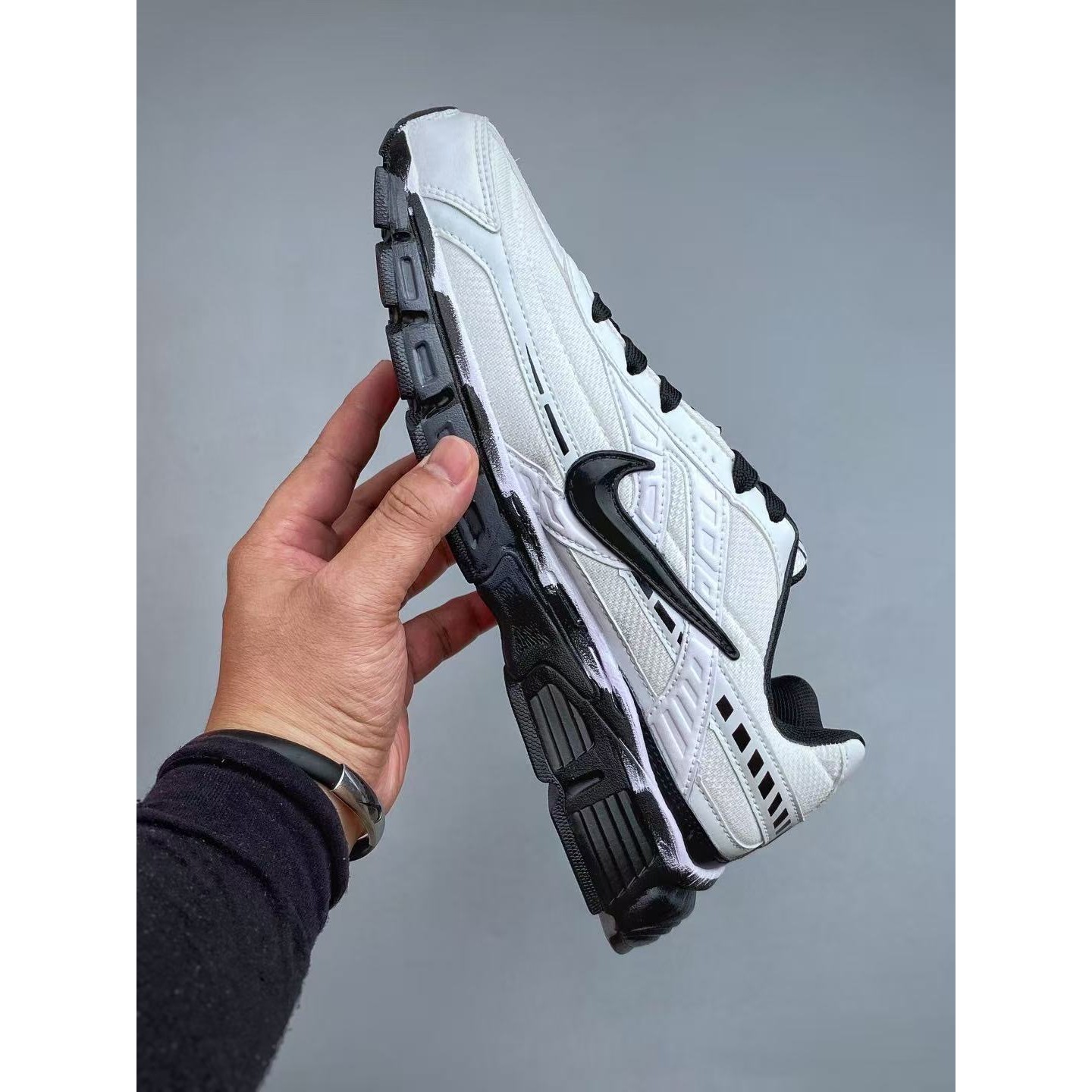 <p>NIKE INITIATOR 舒适老爹鞋 (白)</p>