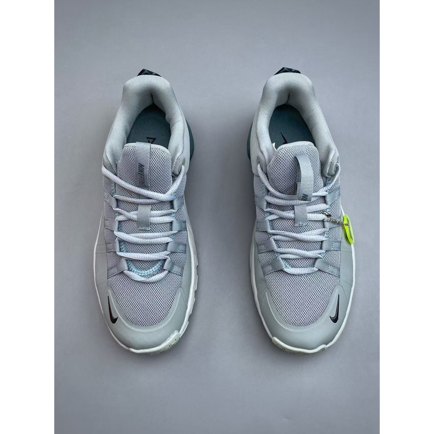<p>Nike Free Metcon 7 训练鞋</p>