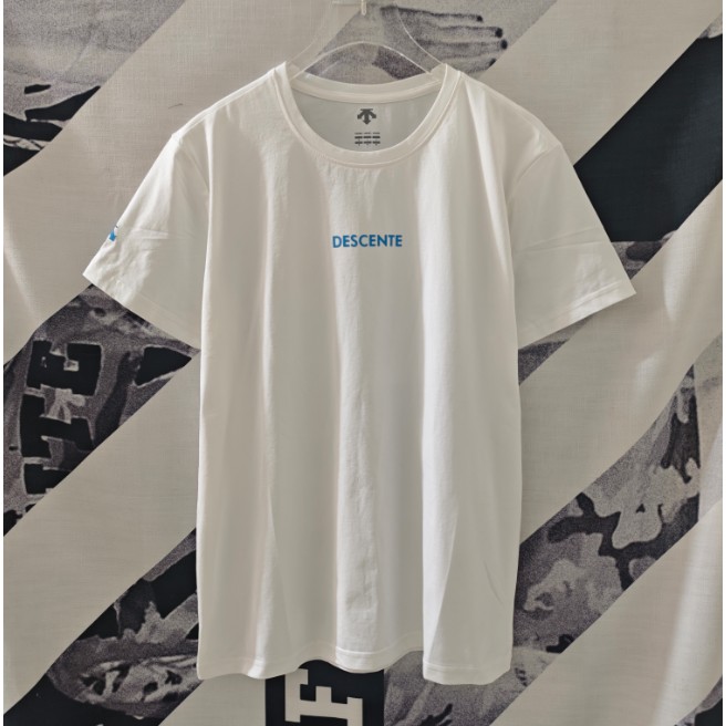 <p>DESCENTE 短袖T恤(白)</p>