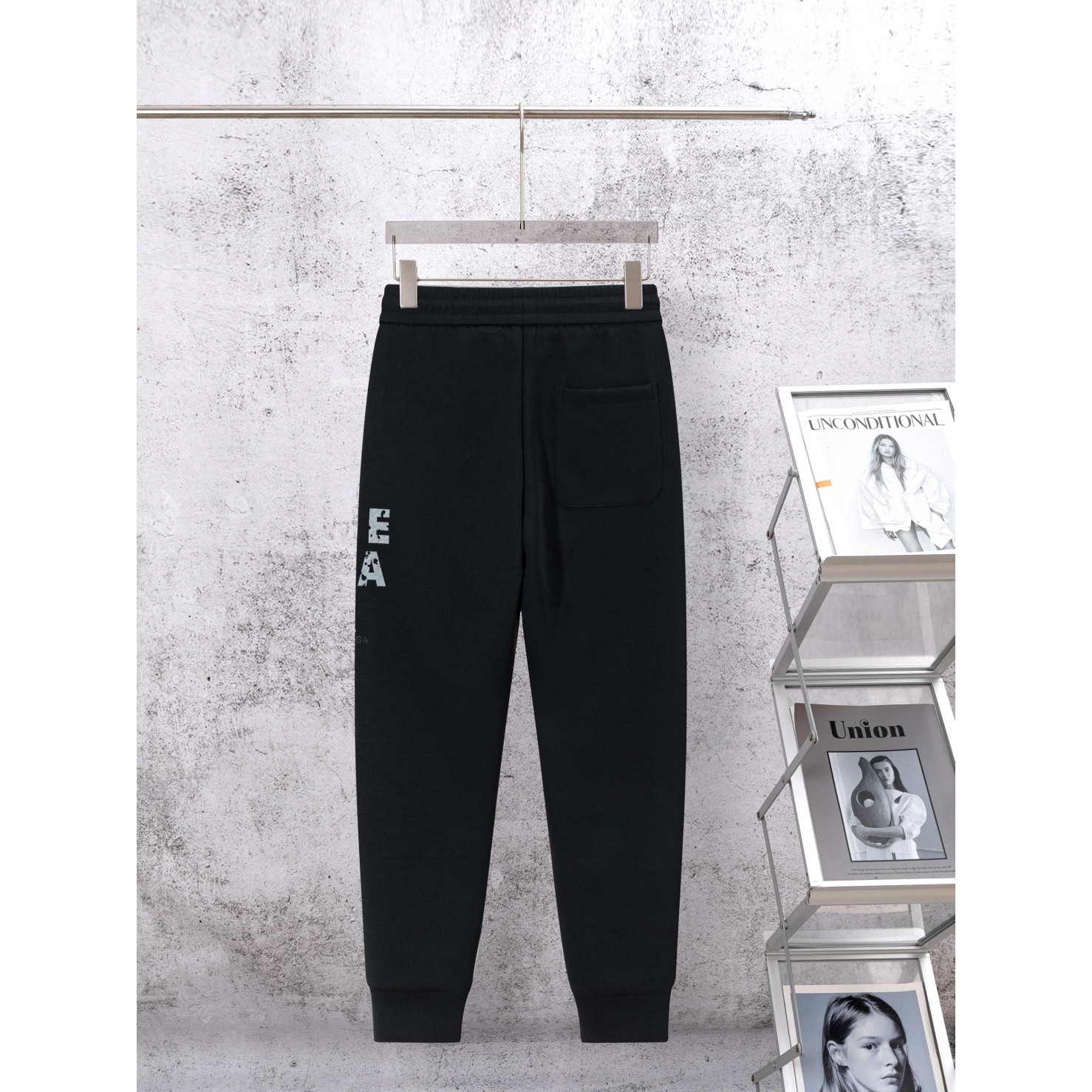 <p>Balenciaga 直筒休閒褲(黑色)</p>