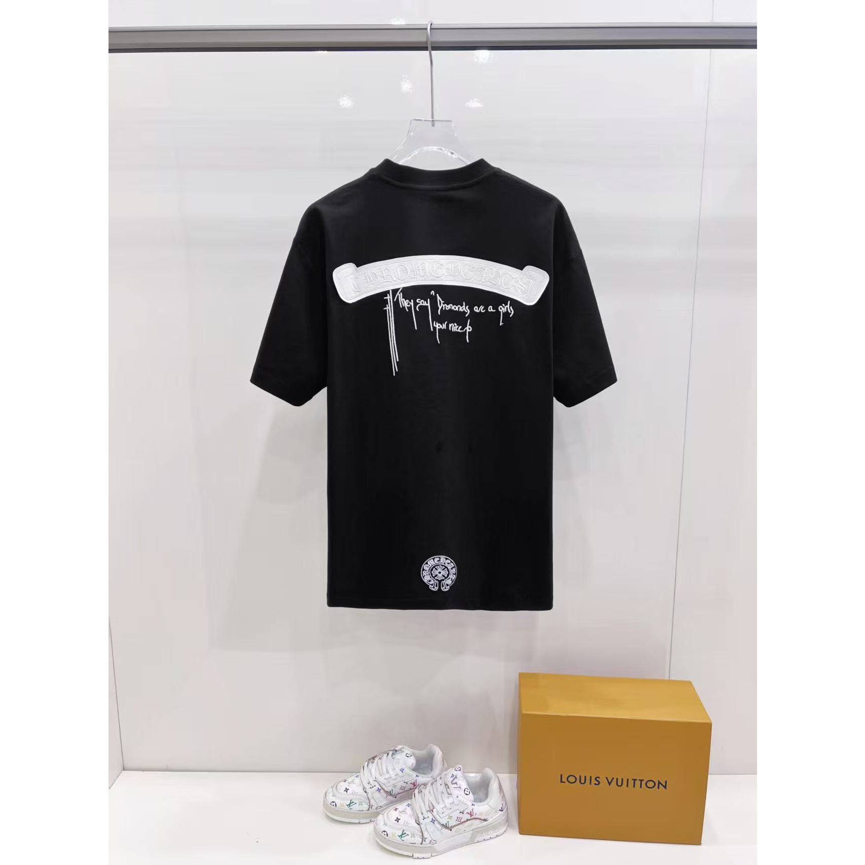 <p>CHROME HEARTS&nbsp;春夏新款T恤(黑)</p>