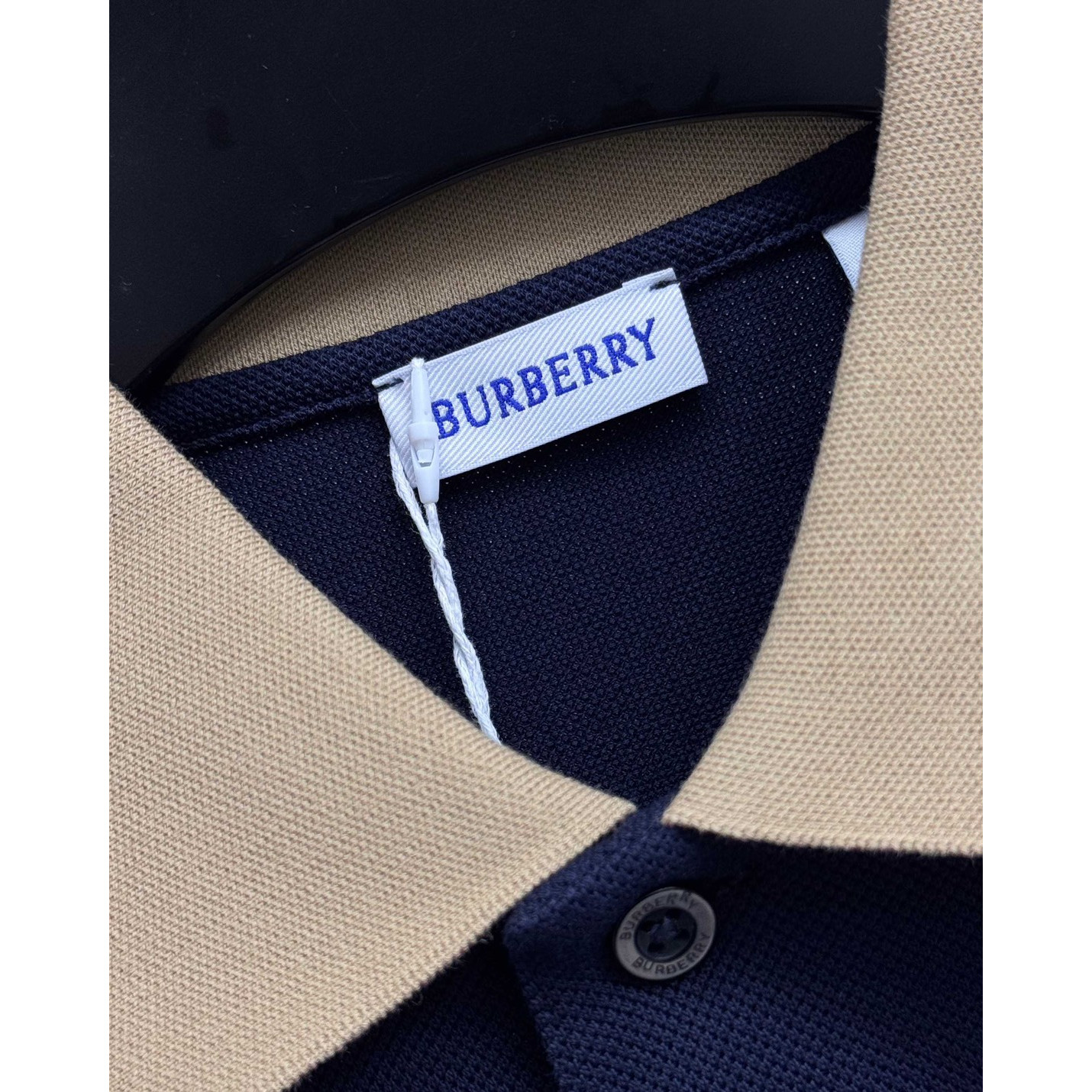<p>BURBERRY 短袖翻领polo衫(藍)</p>