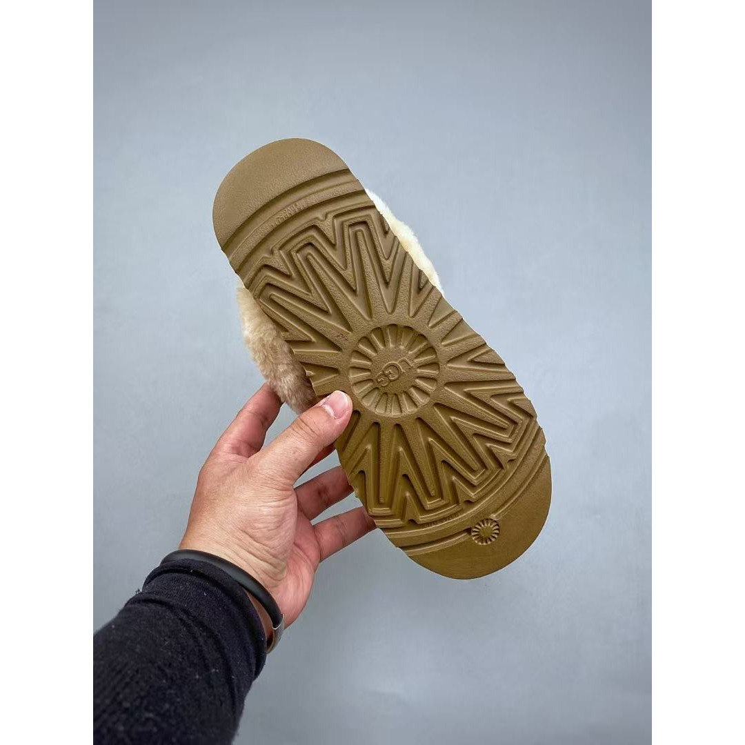 <p>UGG 千颂伊同款羊毛拖鞋</p>