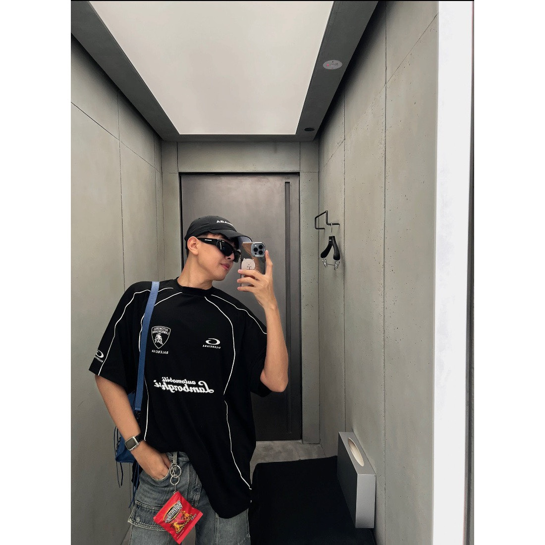 <p>Balenciaga 巴黎世家x兰博基尼合作联名足球系列63号短袖T恤&nbsp;</p>