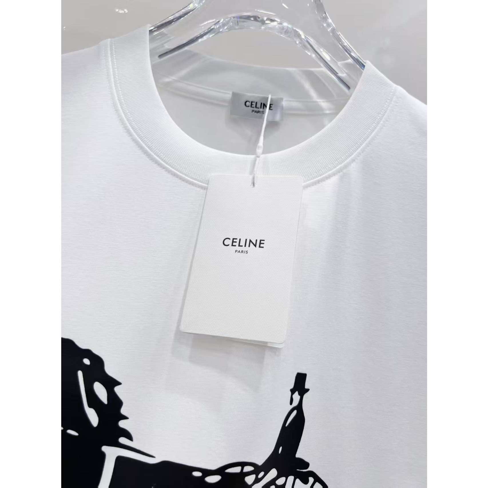 <p>CELINE&nbsp;短袖圆领T恤(白)</p>
