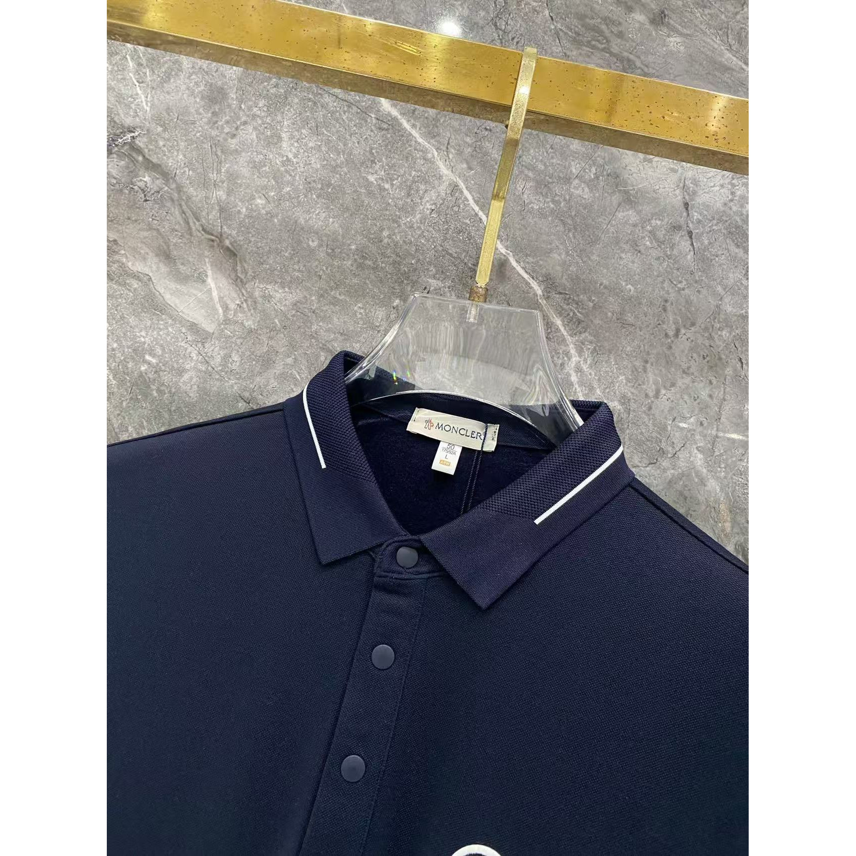 <p>MONCLER 秋冬长袖Polo(782996)</p>