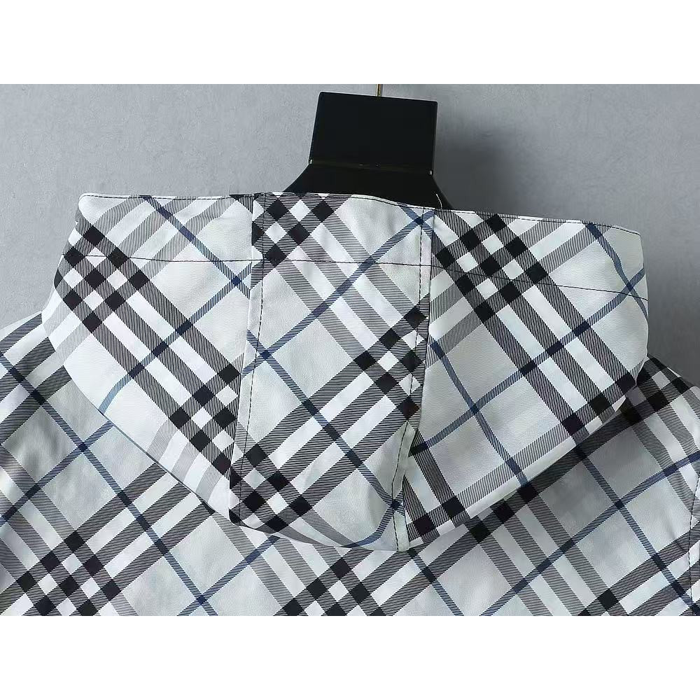 <p>BURBERRY 男士夹克外套(800896)</p>