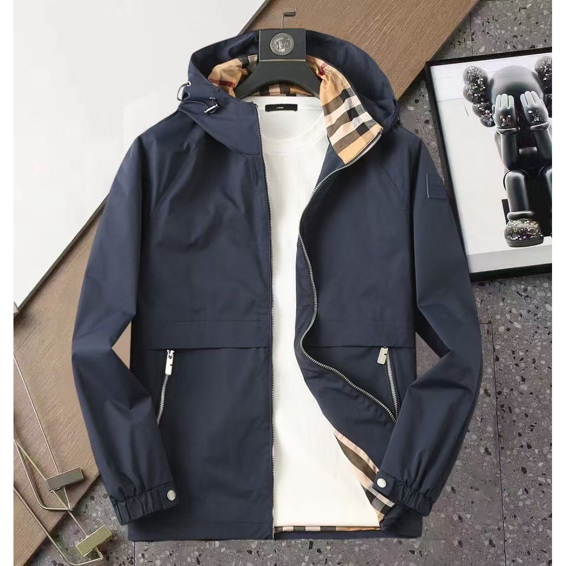 <p>BURBERRY 男士夹克外套(藍)</p>