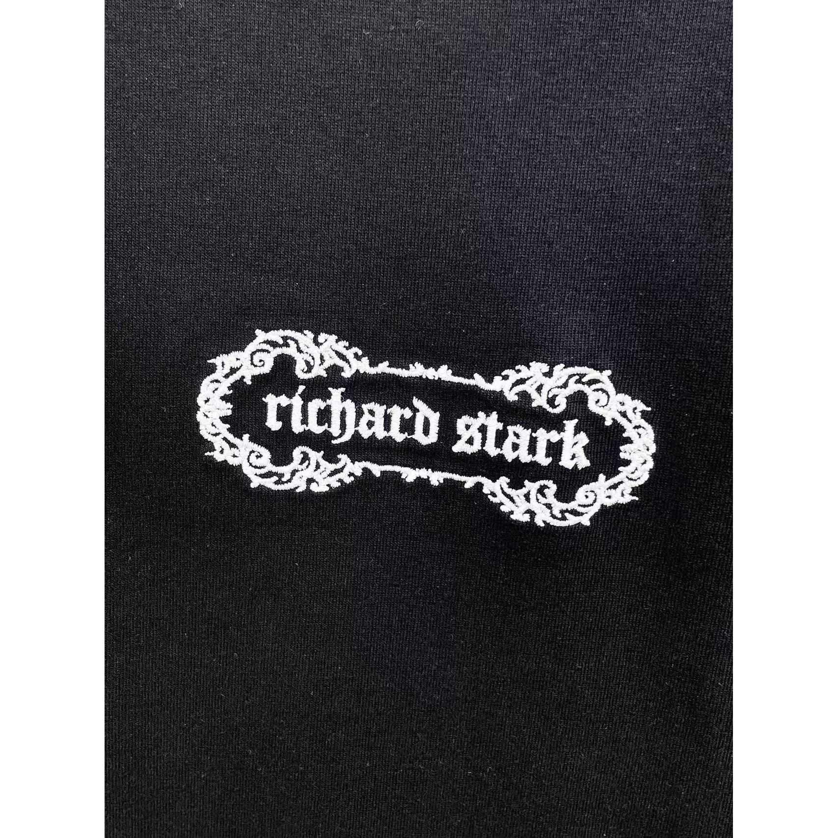 <p>CHROME HEARTS 专柜新款短袖T恤(黑)</p>