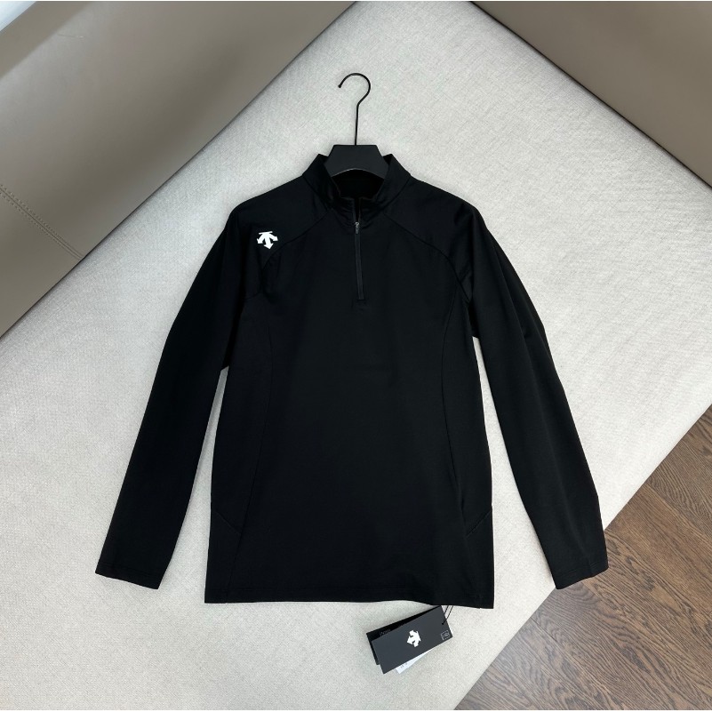 <p>DESCENTE&nbsp; TRAINING 男士 SOLOTEX 半拉鍊貼身保暖針織衫</p>