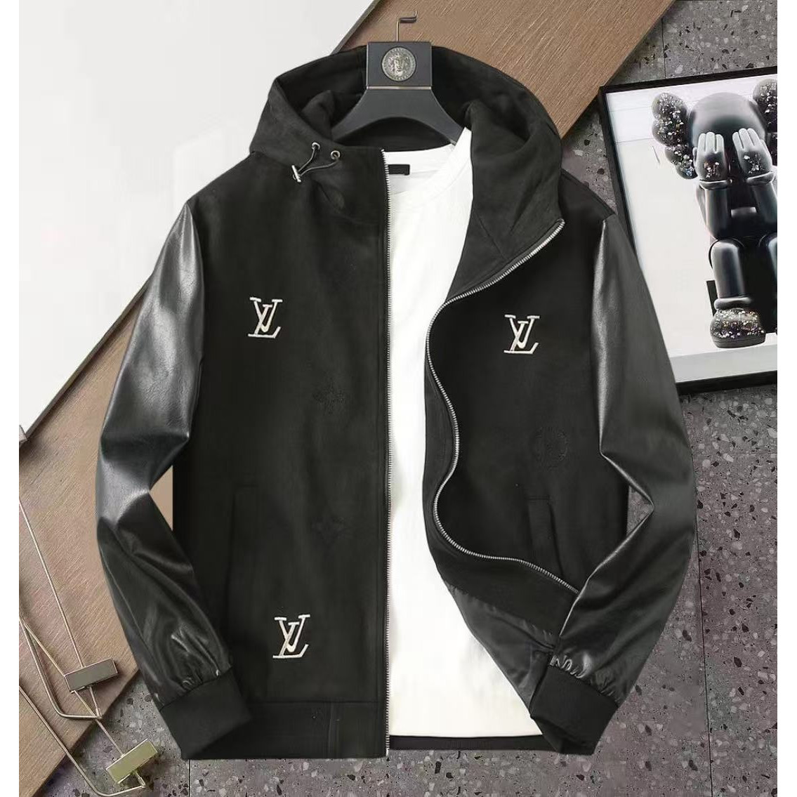 <p>LV 男士夹克外套(黑)</p>