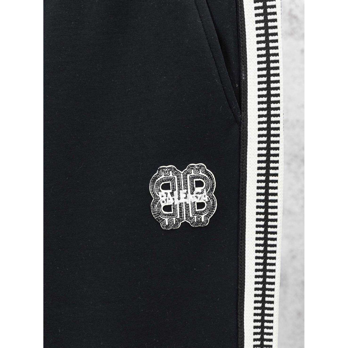 <p>Balenciaga 直筒休閒褲(黑色)</p>