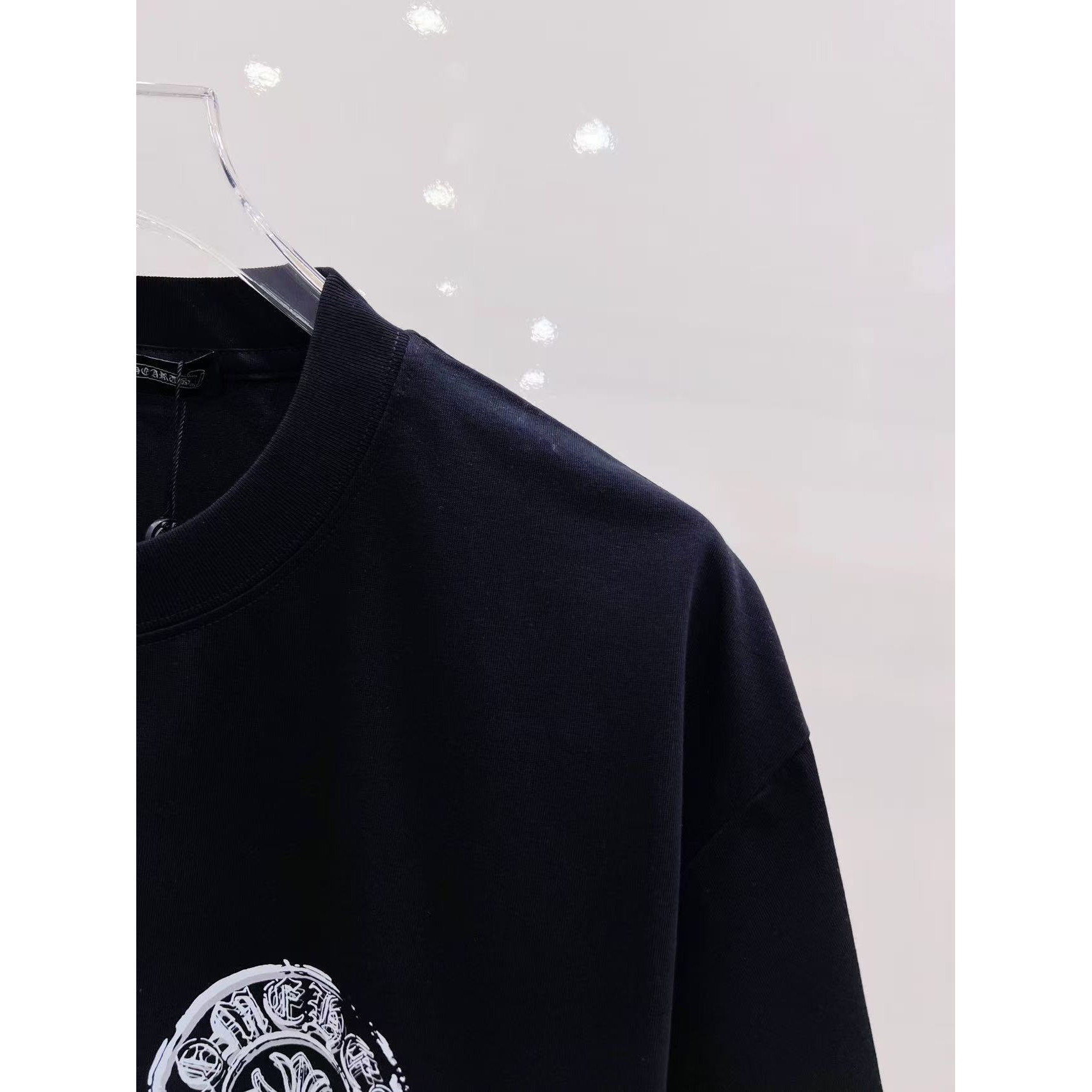 <p>CHROME HEARTS&nbsp;春夏系列短袖T恤(黑)</p>