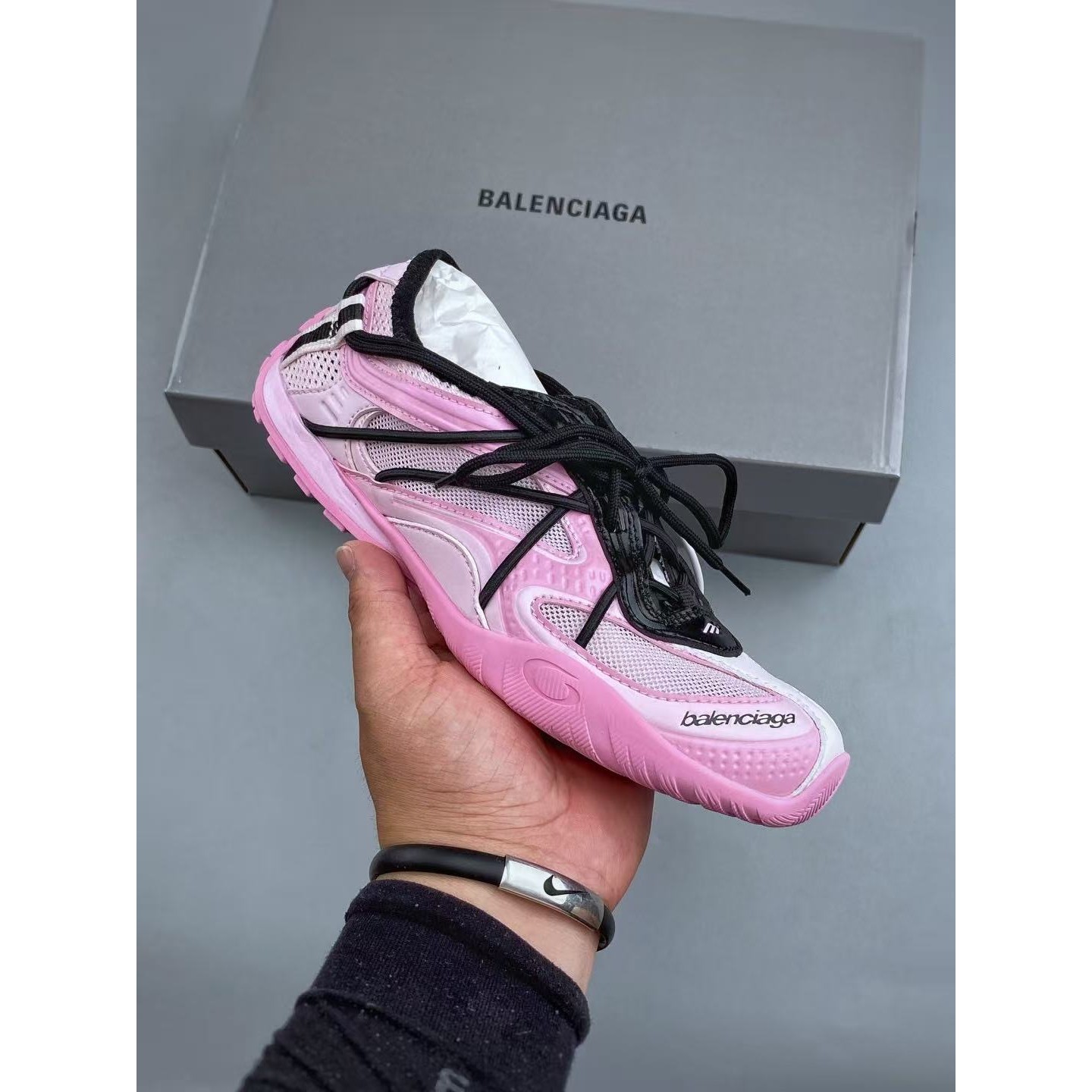 <p>Balenciaga RADAR GRADIENT LINES 25代 生活休闲鞋 (粉)&nbsp;</p>