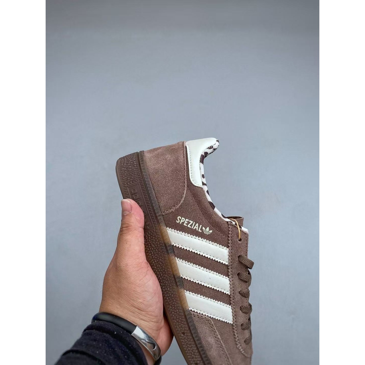 <p>Adidas Originals HANDBALL SPEZIAL 运动板鞋(咖啡)</p>
