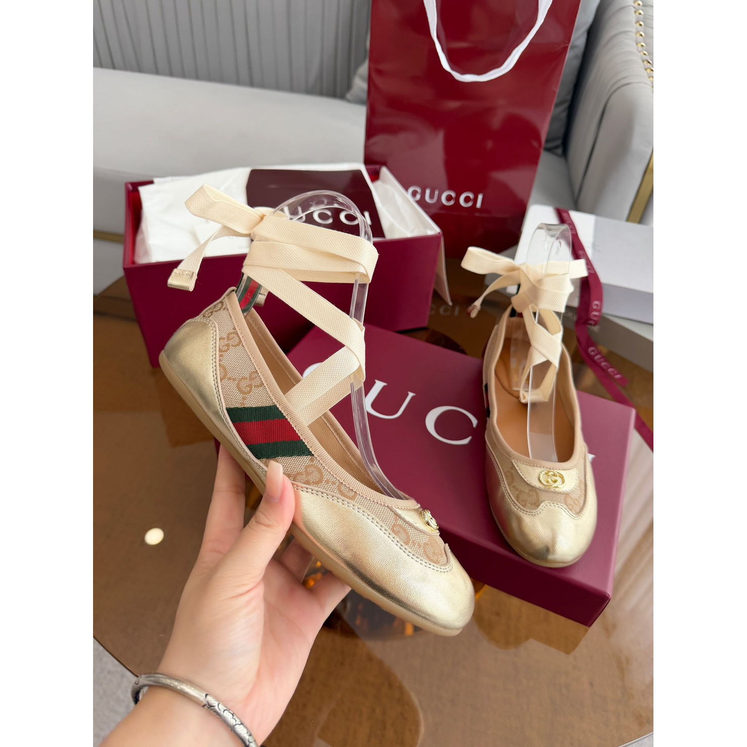 <p>GUCCI 驾车便鞋&amp;舞蹈鞋(金)</p>