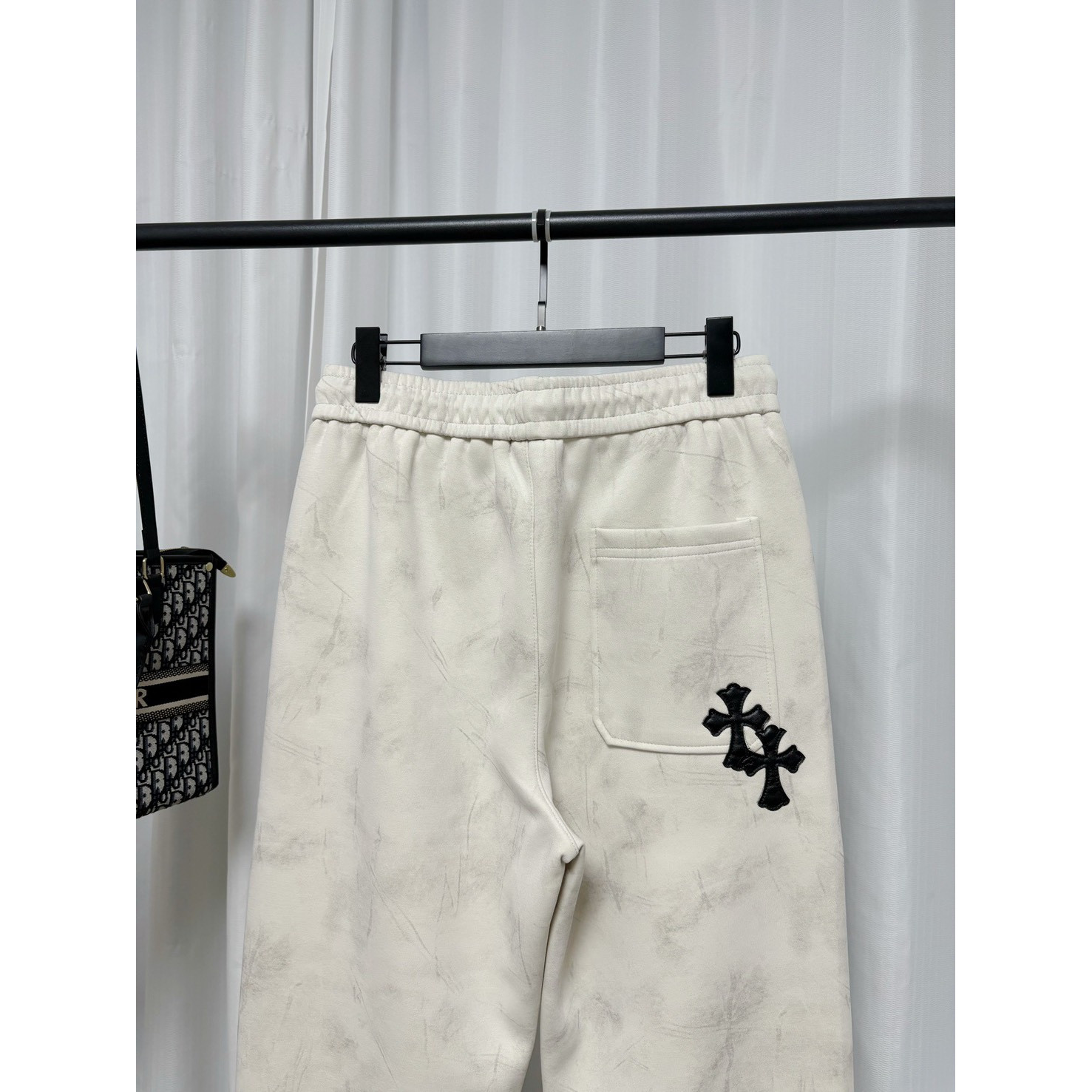 <p>Chrome Hearts 休闲长裤(白)</p>