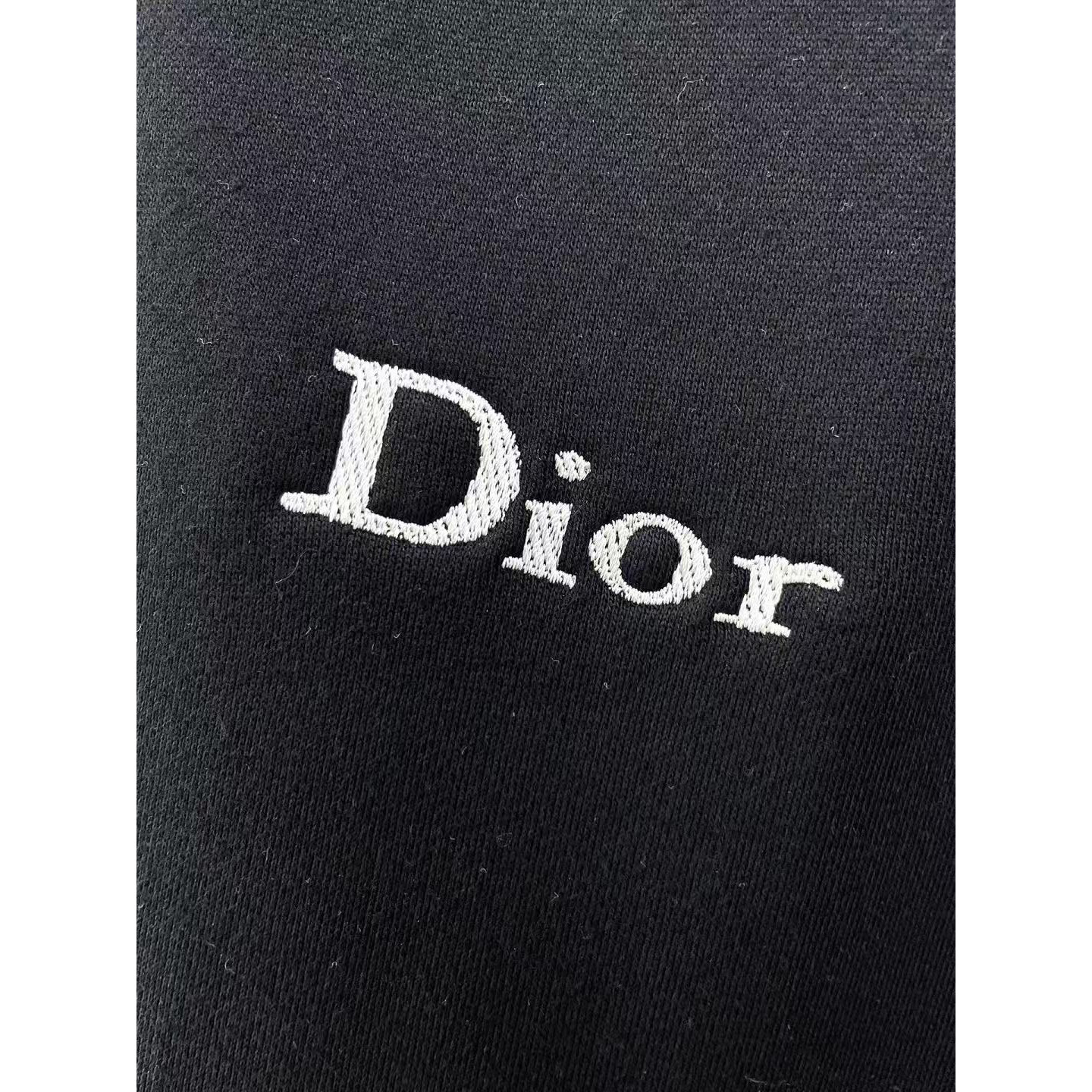 <p>DIOR 连帽卫衣(黑)</p>