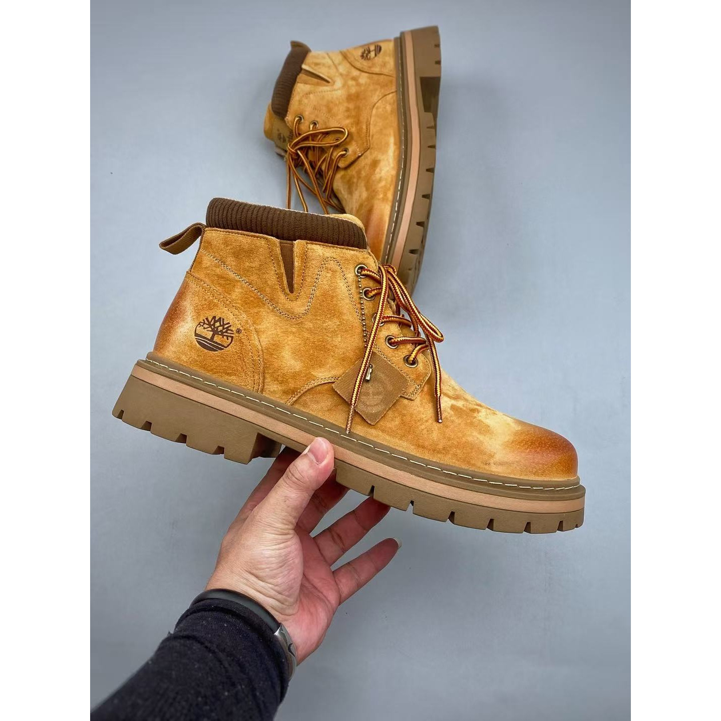 <p>Timberland 经典户外休闲大黄靴系列(黃)</p>