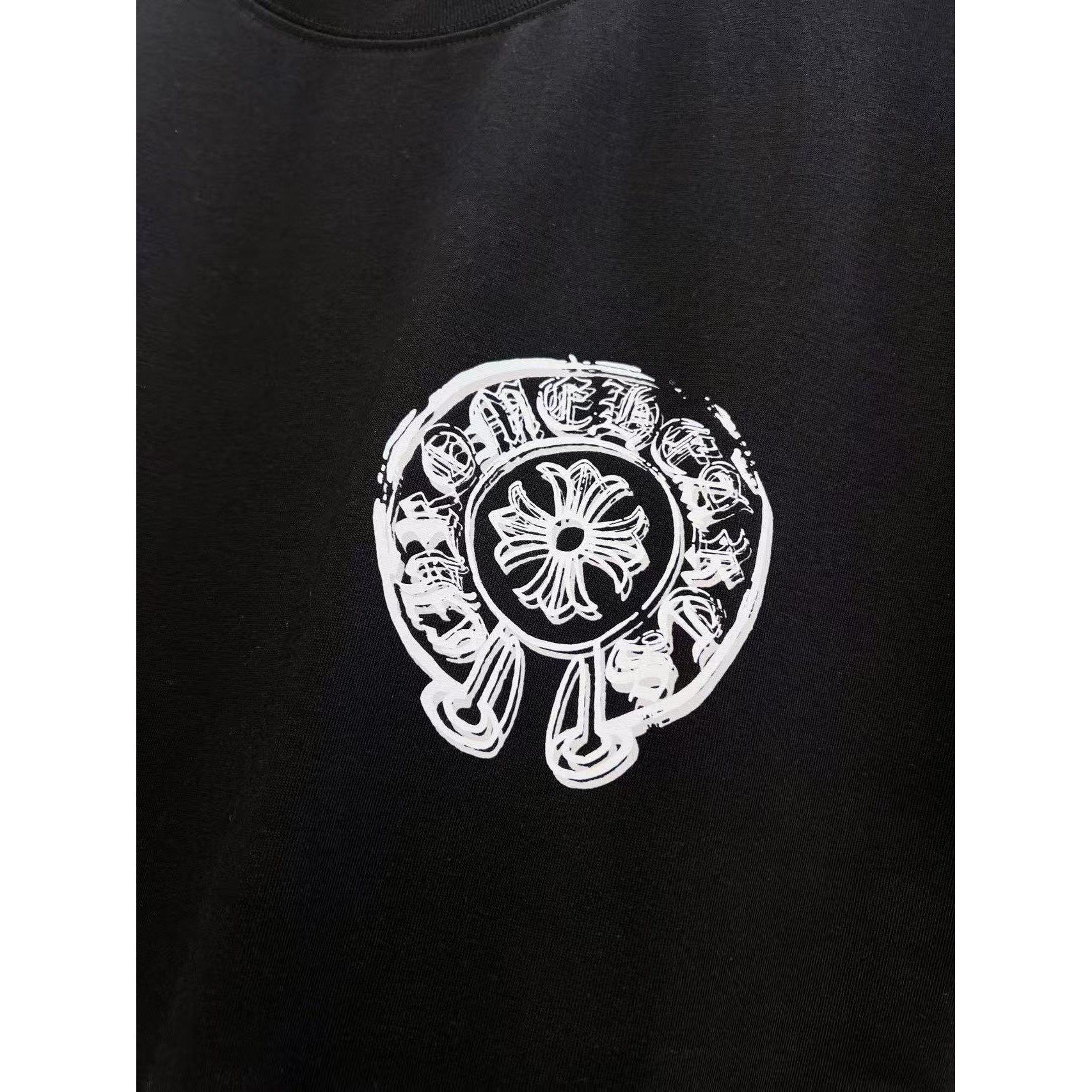 <p>CHROME HEARTS&nbsp;春夏系列短袖T恤(黑)</p>