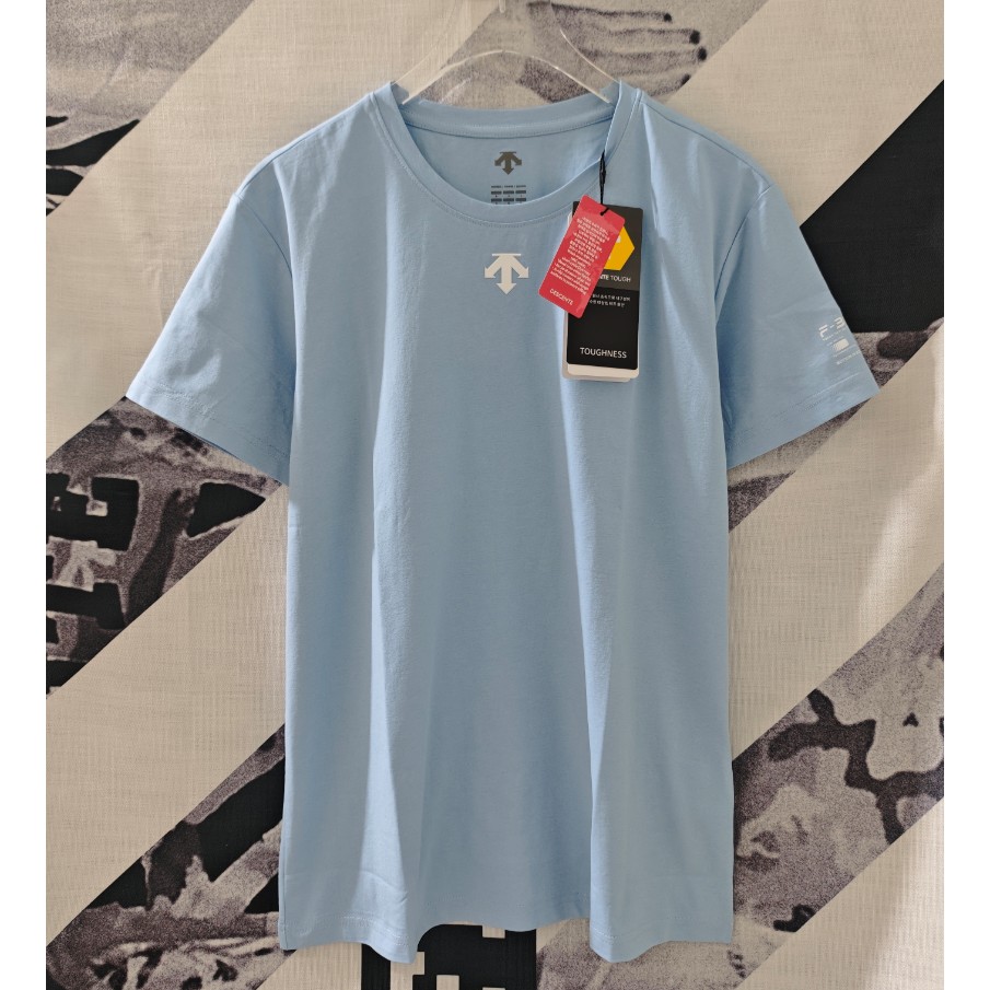 <p>DESCENTE 韓版短袖T恤(藍)</p>