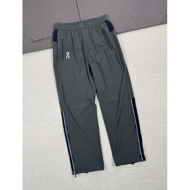 <p>On 昂跑 Track Pants 2 男款輕量透氣運動長褲(灰綠)</p>