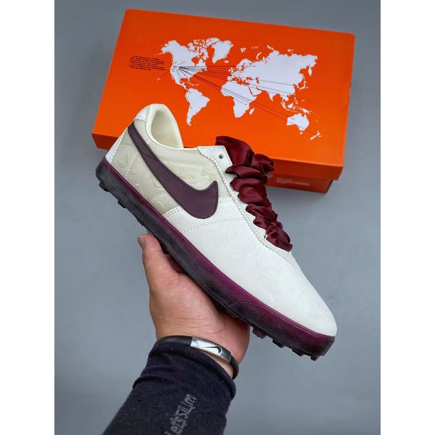 <p>NIKE ASTROGRABBER LTHR 低帮休闲板鞋</p>