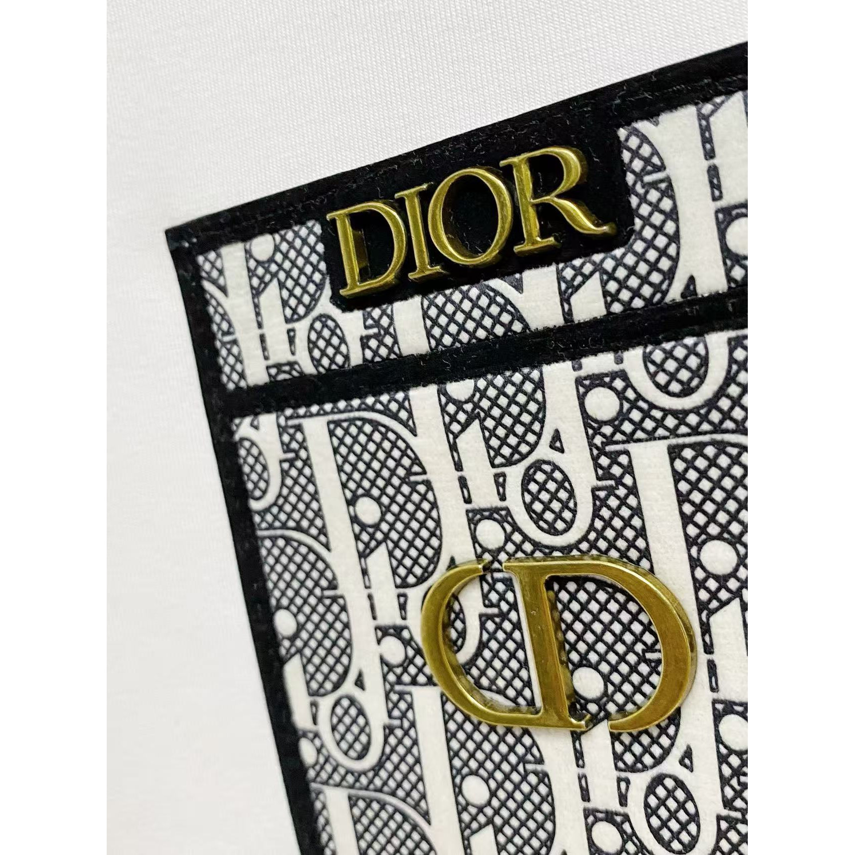 <p>DIOR 太空棉卫衣(白)</p>