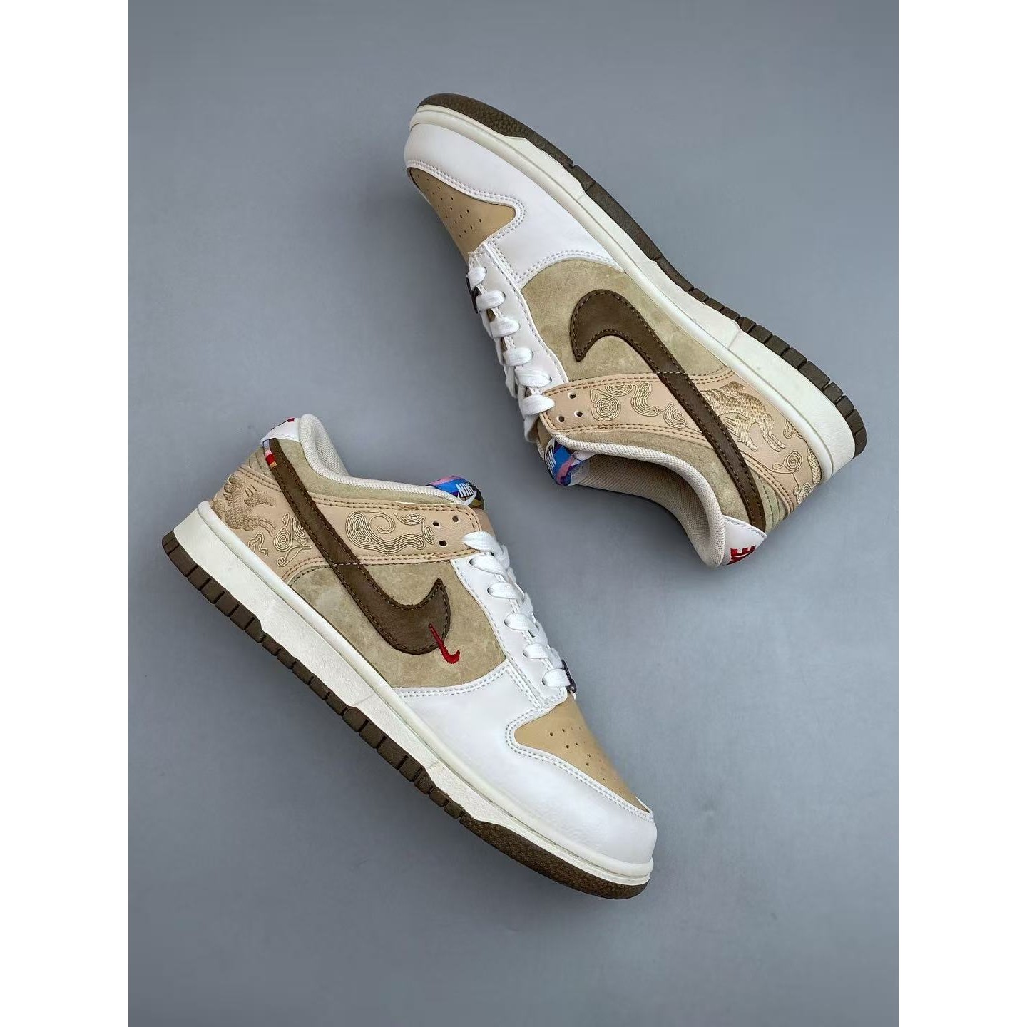 <p>Nike &lsquo;联名款&rsquo;低帮休闲运动板鞋(卡其白)</p>
