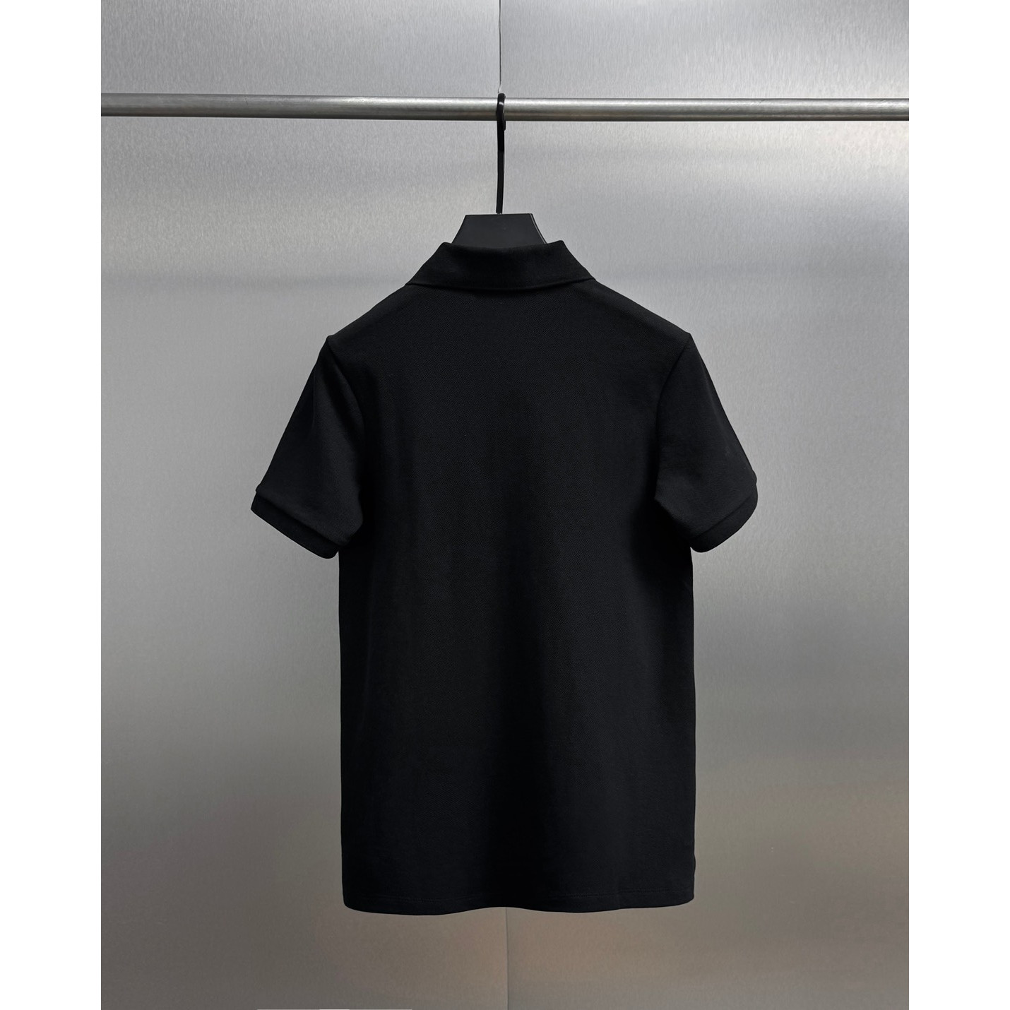 <p>DIOR&nbsp;短袖翻领polo衫(黑)</p>