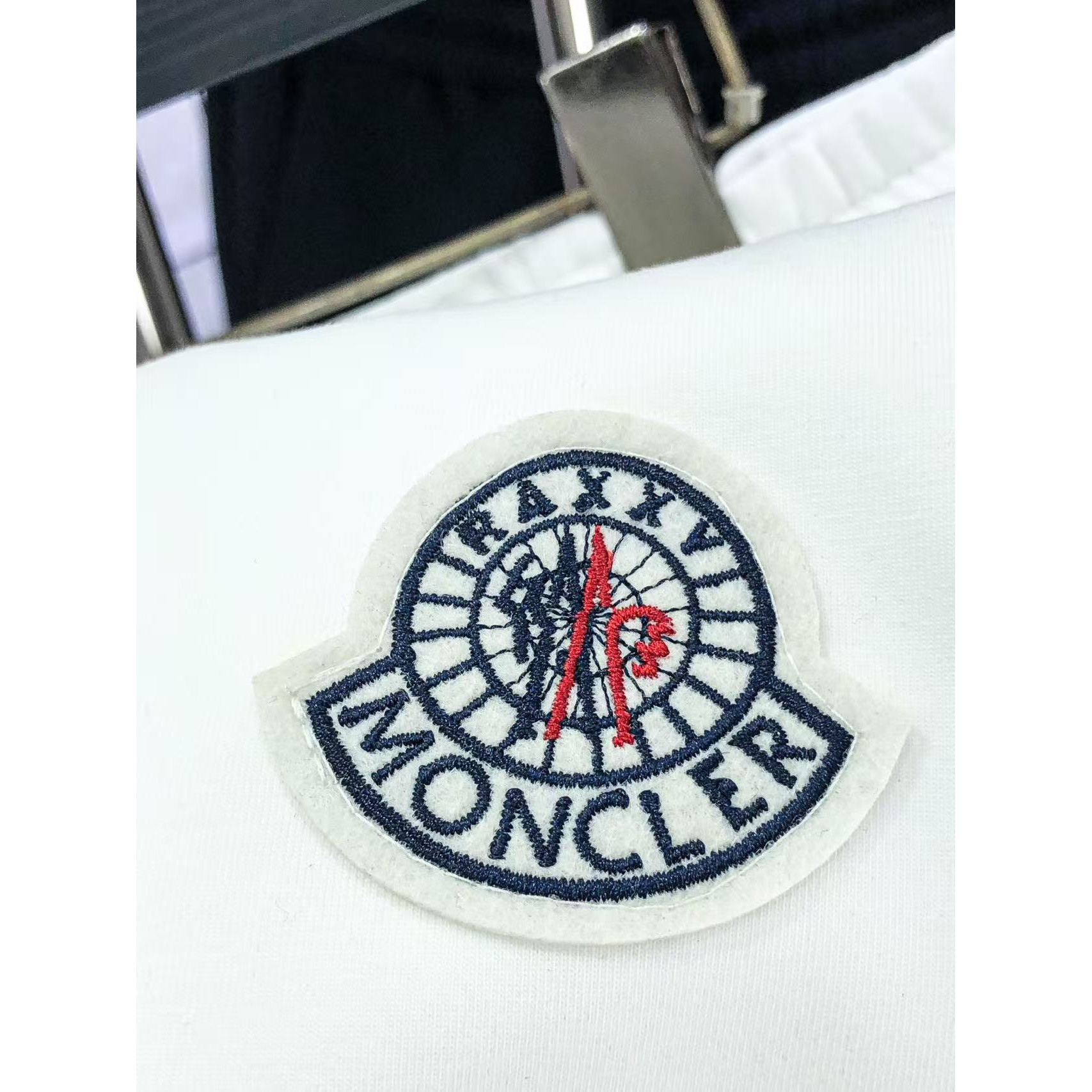 <p>MONCLER 高品质时尚休闲裤(782964)</p>