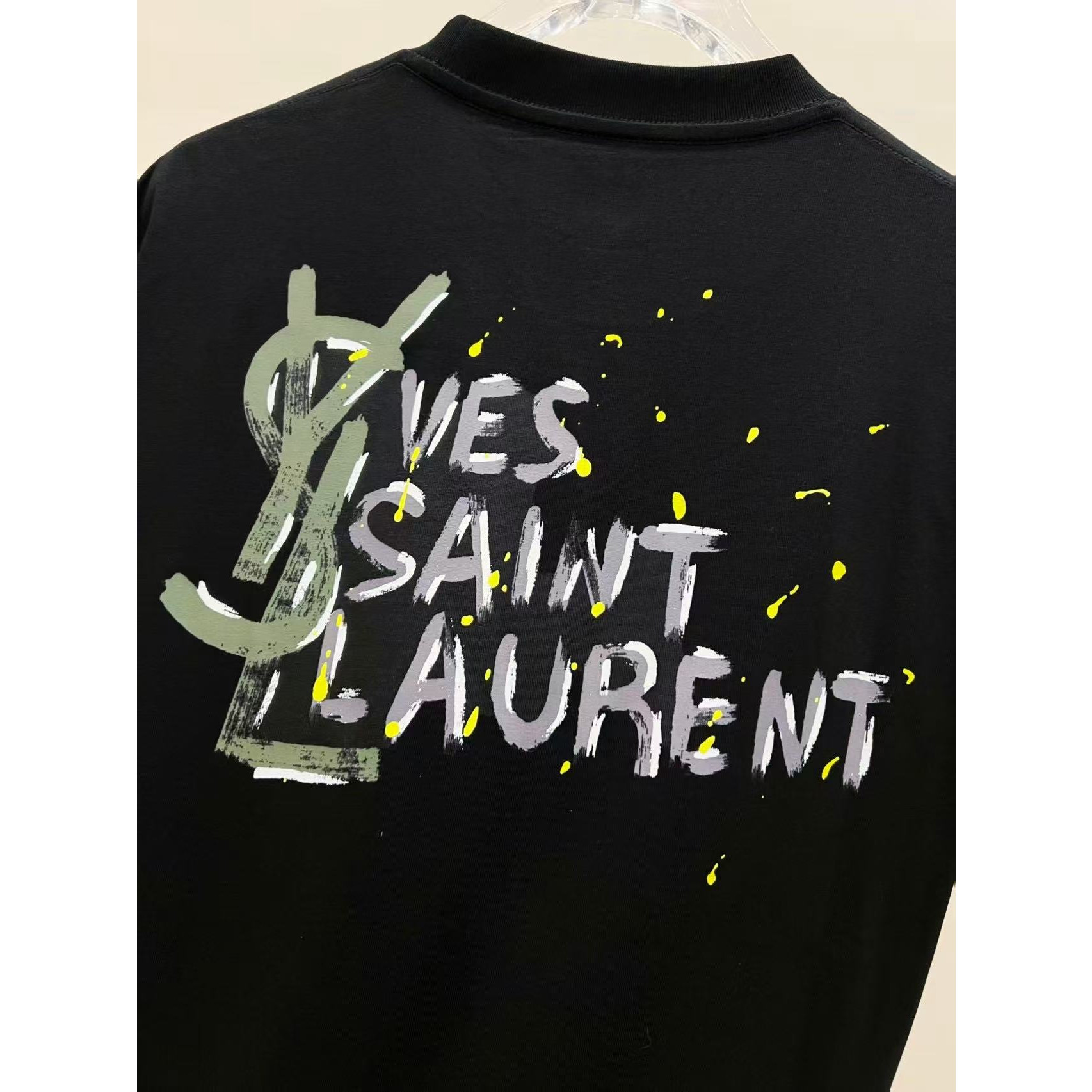 <p>YSL 短袖圆领T恤(黑)</p>