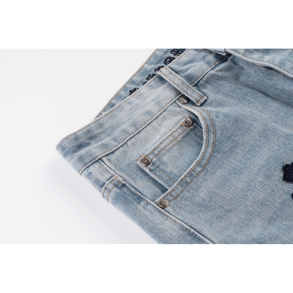 <p>CHROME HEARTS 蓝色牛仔裤(1565#)</p>