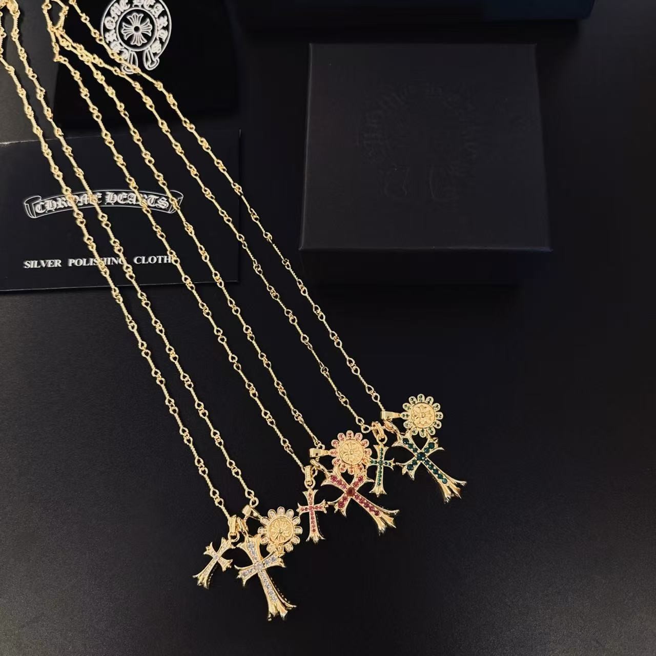 <p>CHROME HEARTS 项链</p>