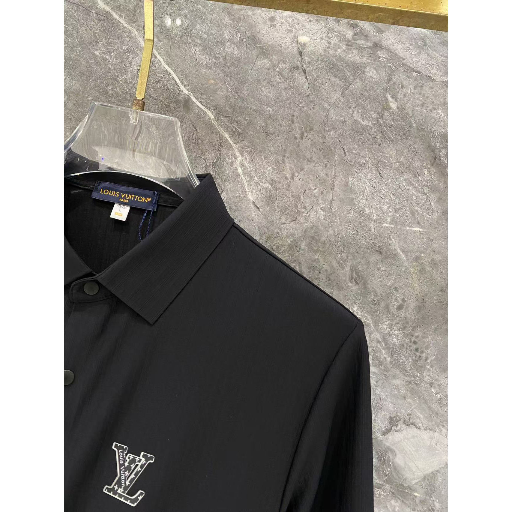 <p>LV 秋冬长袖Polo(782987)</p>