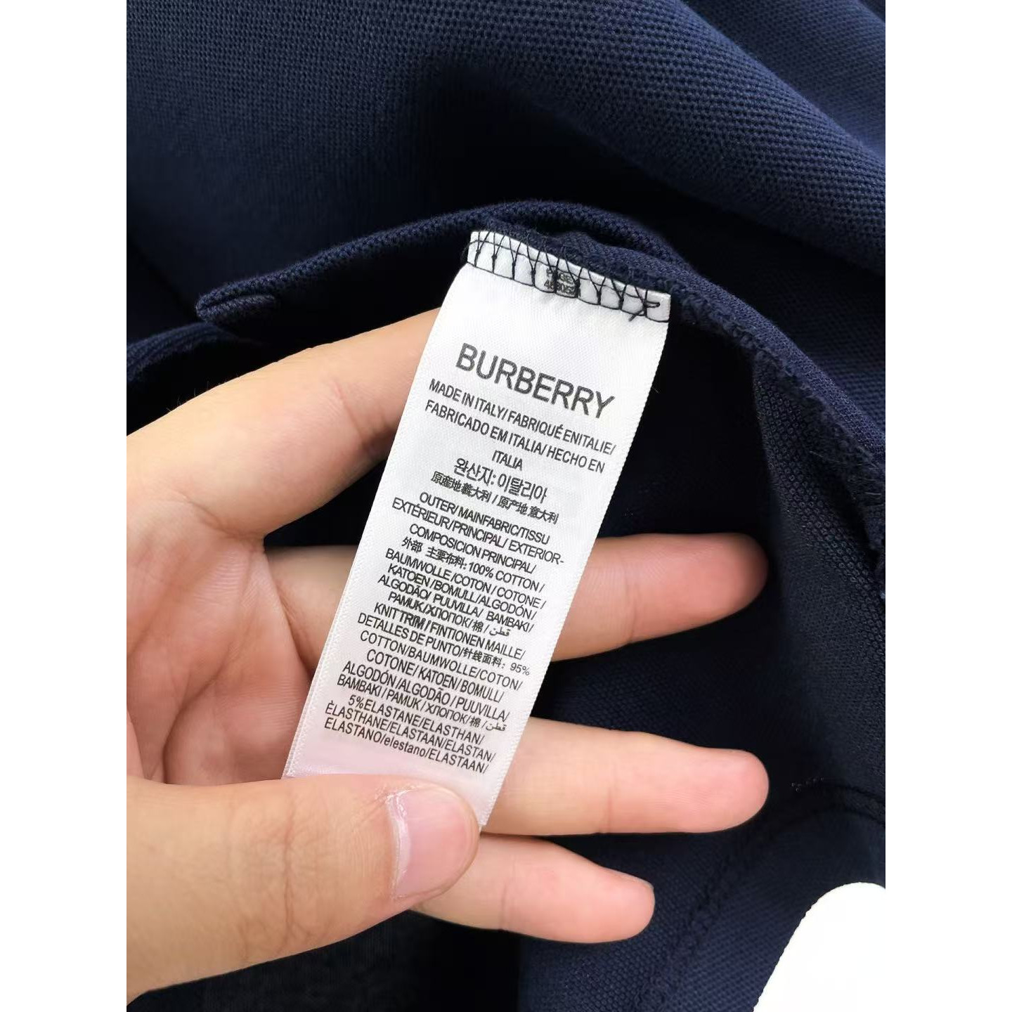 <p>BURBERRY 长袖Polo衫(藍)</p>
