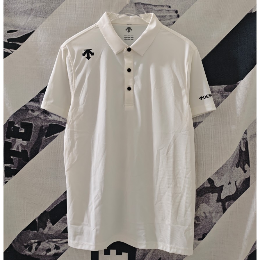 <p>DESCENTE 短袖Polo衫</p>