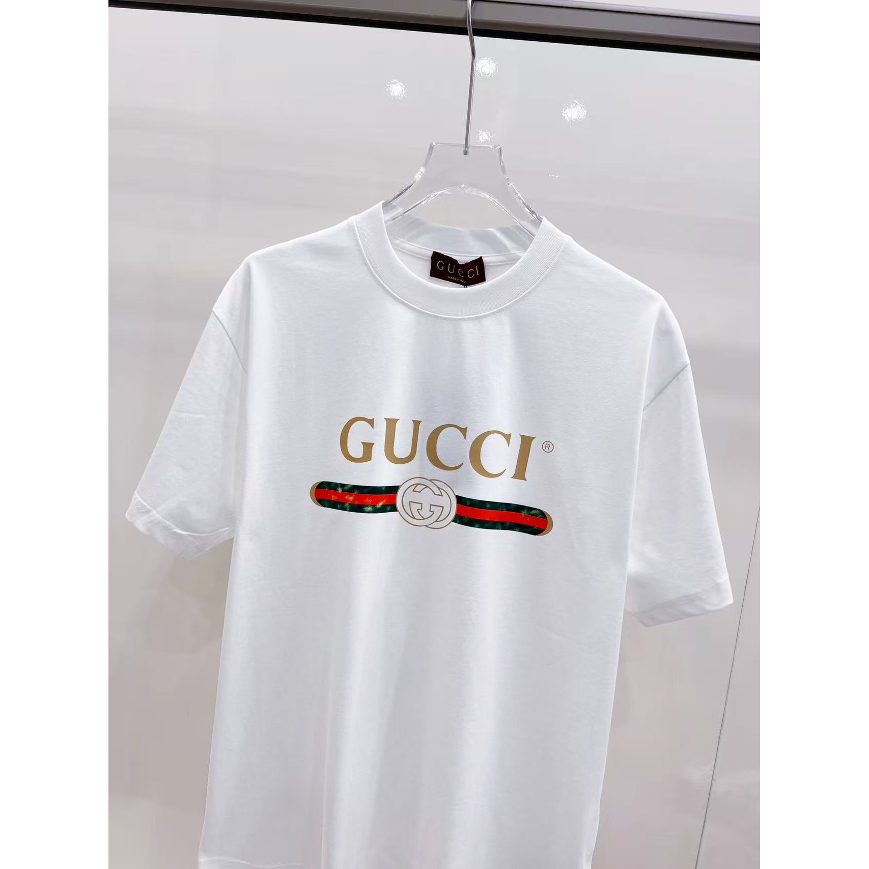 <p>GUCCI&nbsp;夏季新品短袖(白)</p>