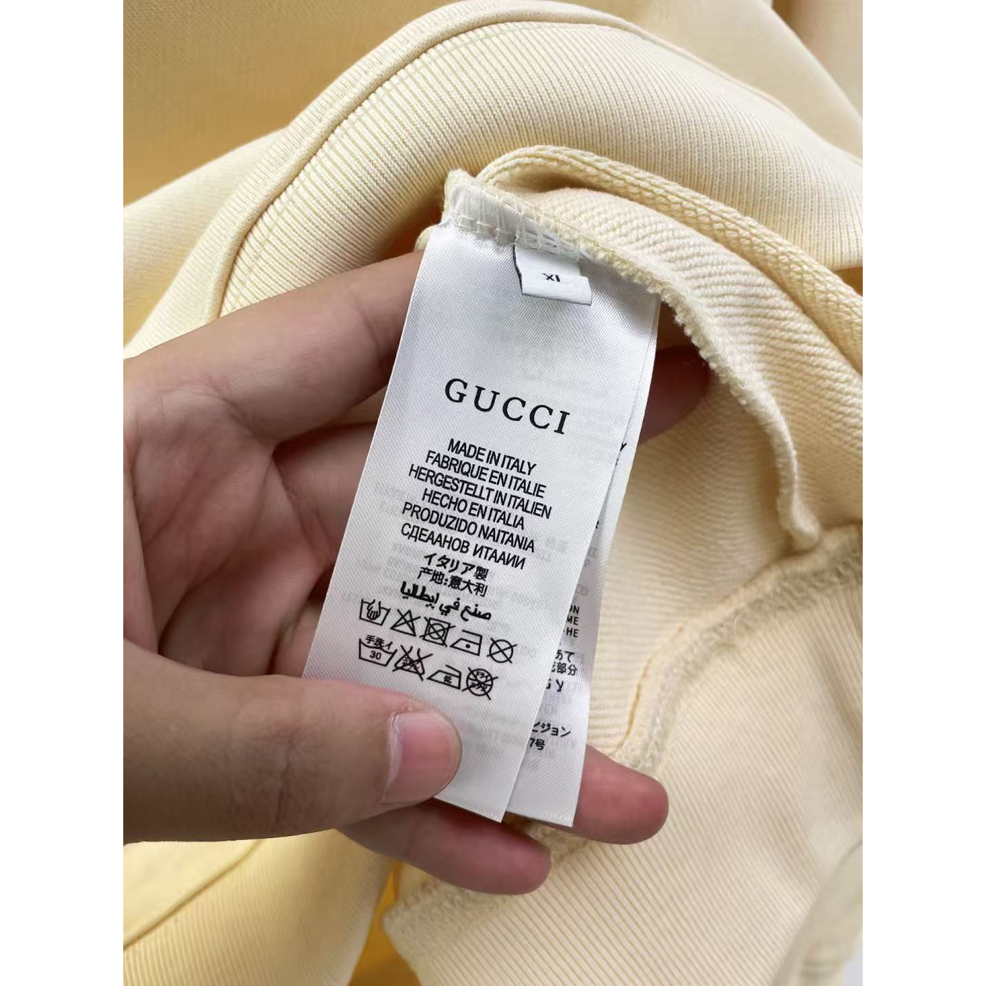 <p>GUCCI 圆领卫衣(卡其)</p>