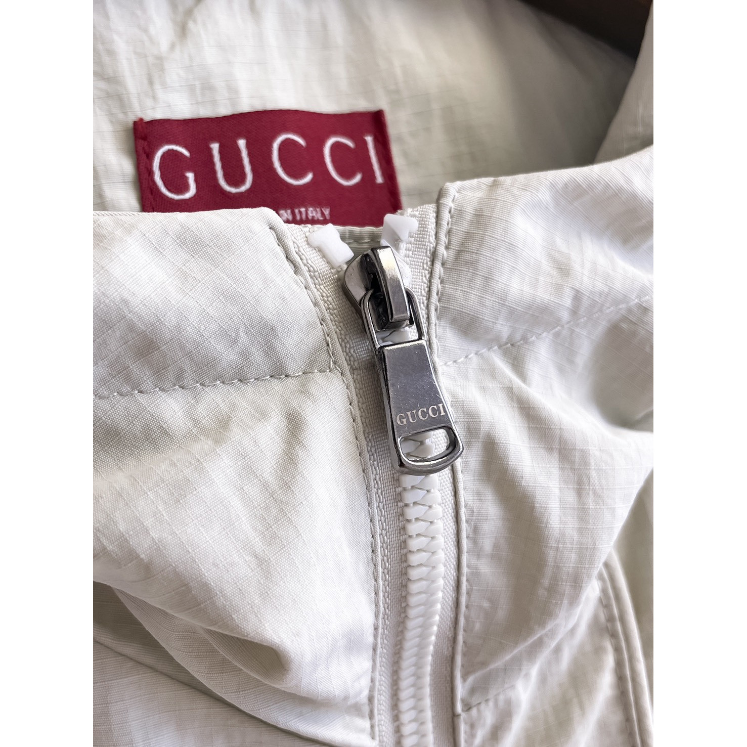 <p>GUCCI 男士夹克外套(白)</p>