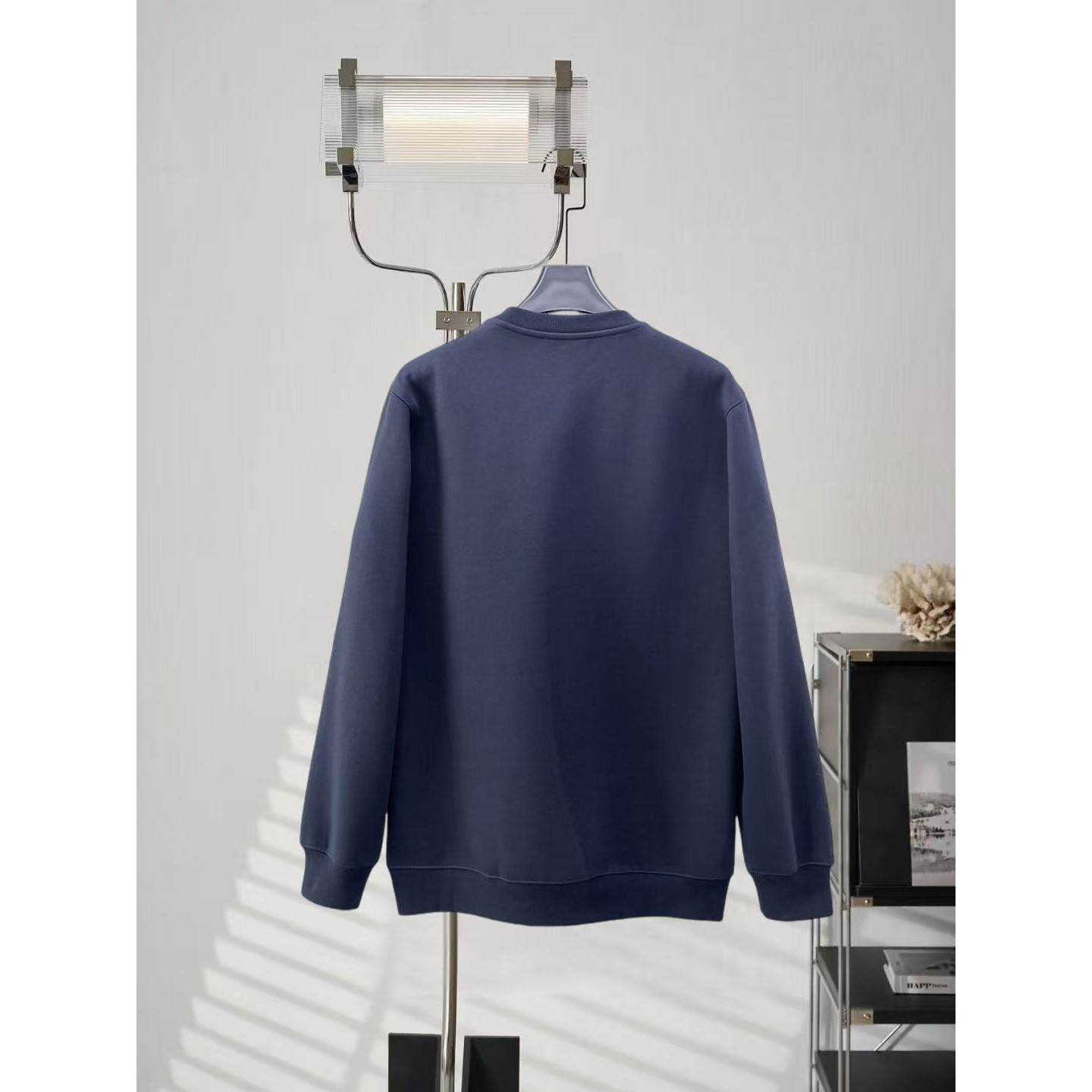 <p>DIOR 圆领卫衣(藍)</p>
