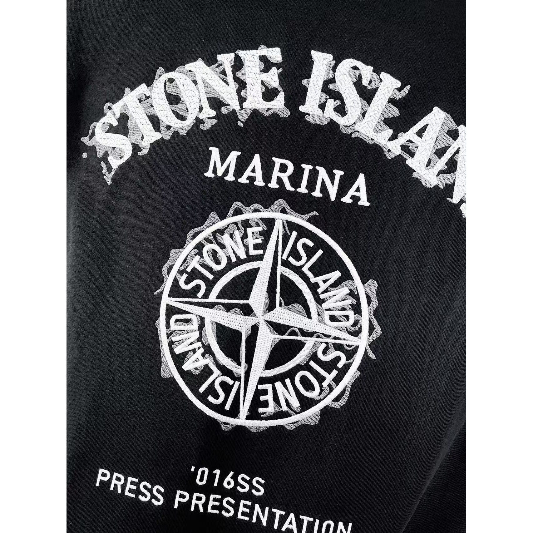 <p>Stone Island 圓領長袖T恤(黑)</p>