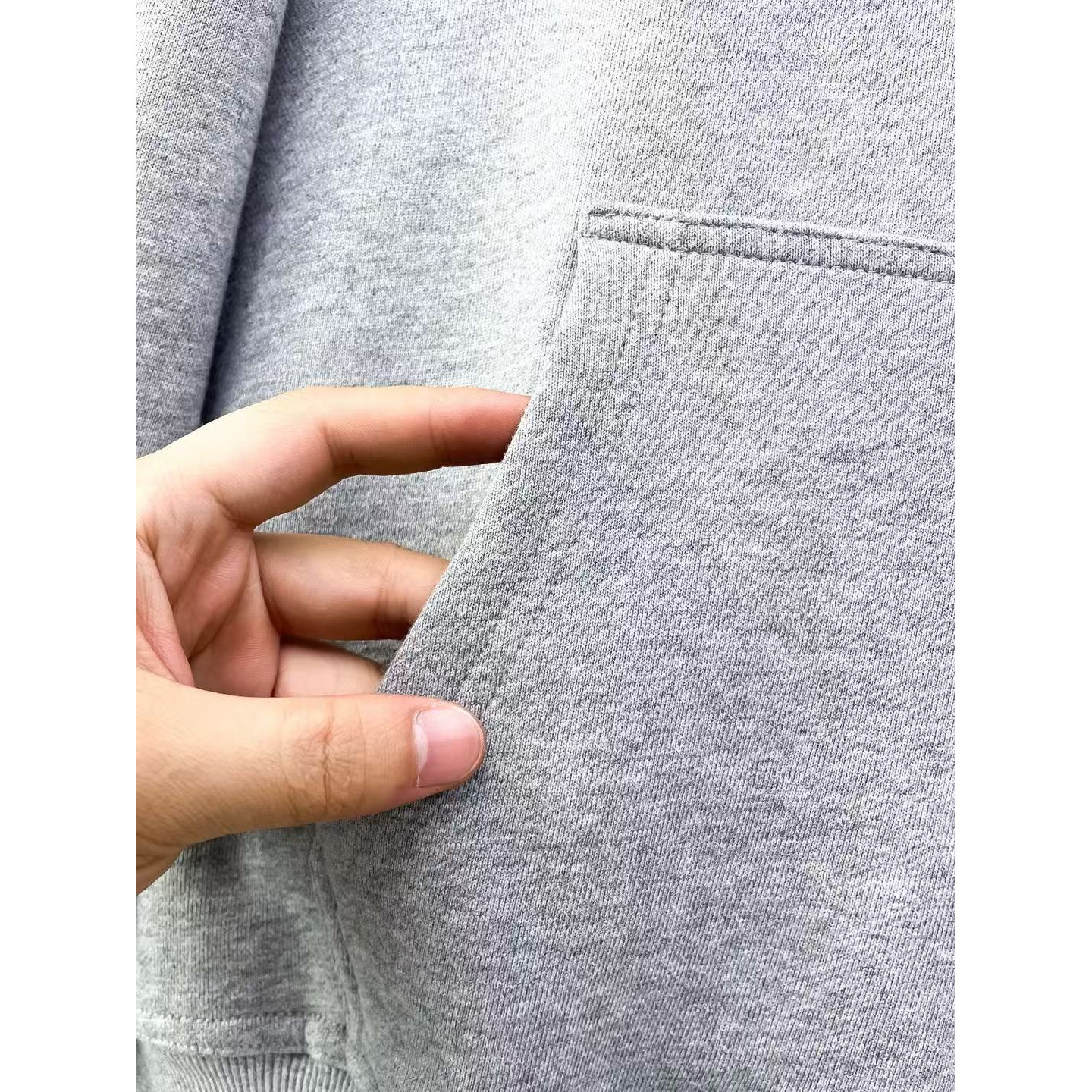 <p>BURBERRY 连帽卫衣(灰)</p>