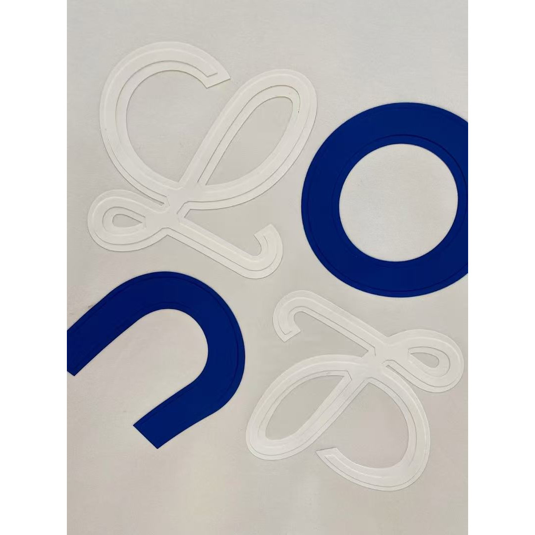 <p>LOEWE 太空棉卫衣(白)</p>
