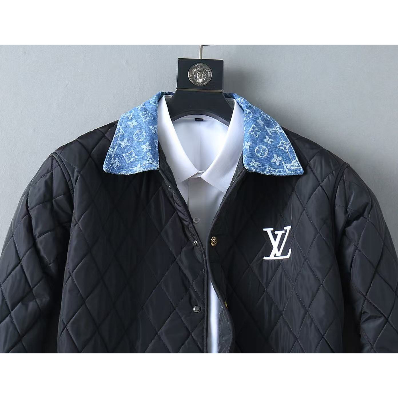 <p>LV 加厚棉服外套(黑)</p>