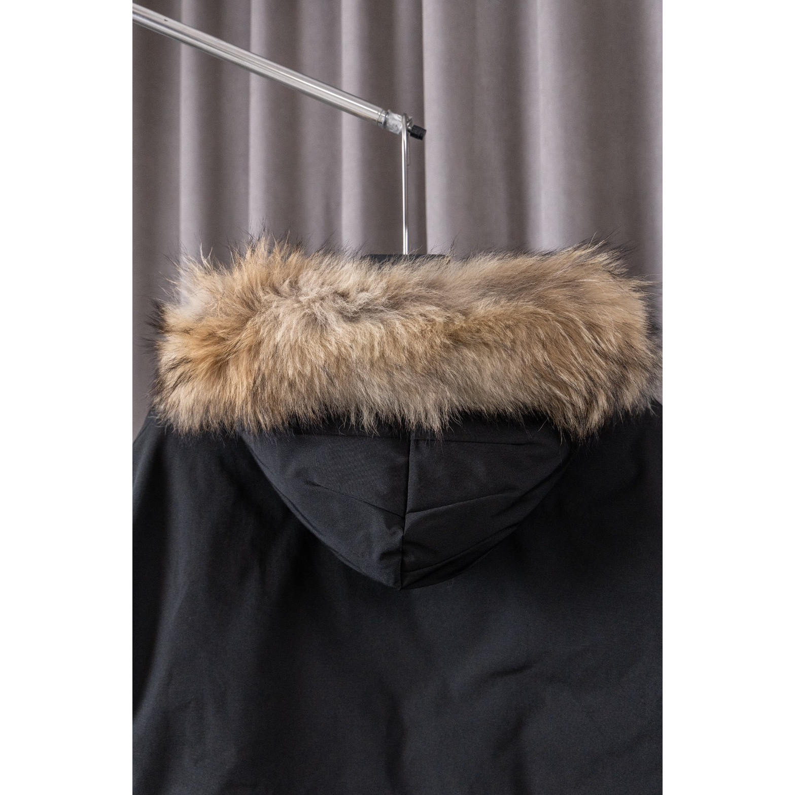 <p>Canada Goose 顶级狼毛Expedition 08款 4660M 远征派克羽绒服(黑色)</p>
