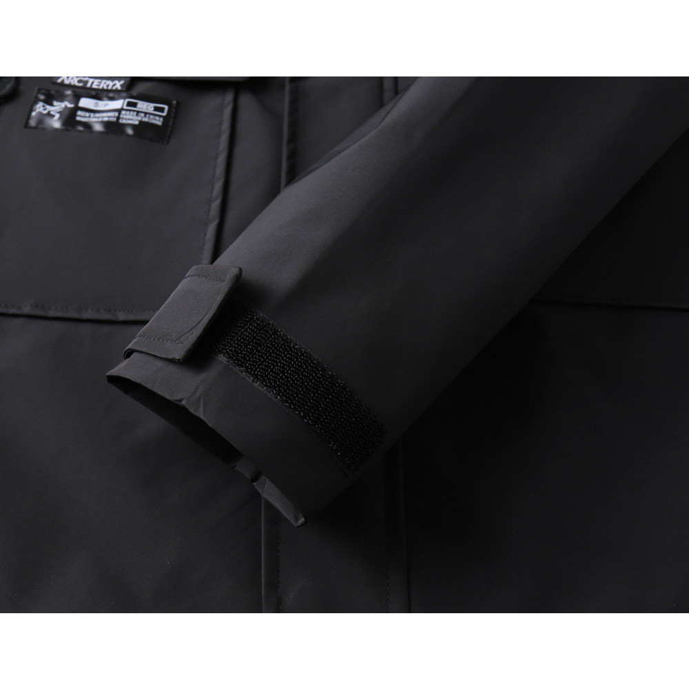 <p>Arc'teryx 新款男士夹克外套</p>