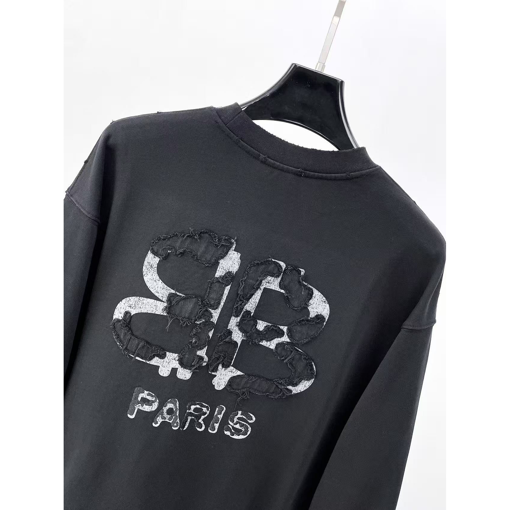 <p>Balenciaga 圓領長袖T恤(黑)</p>
