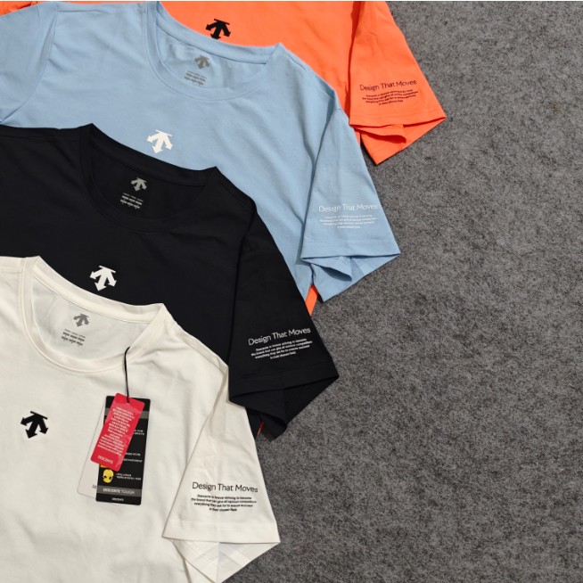 <p>DESCENTE 韓版短袖T恤</p>
