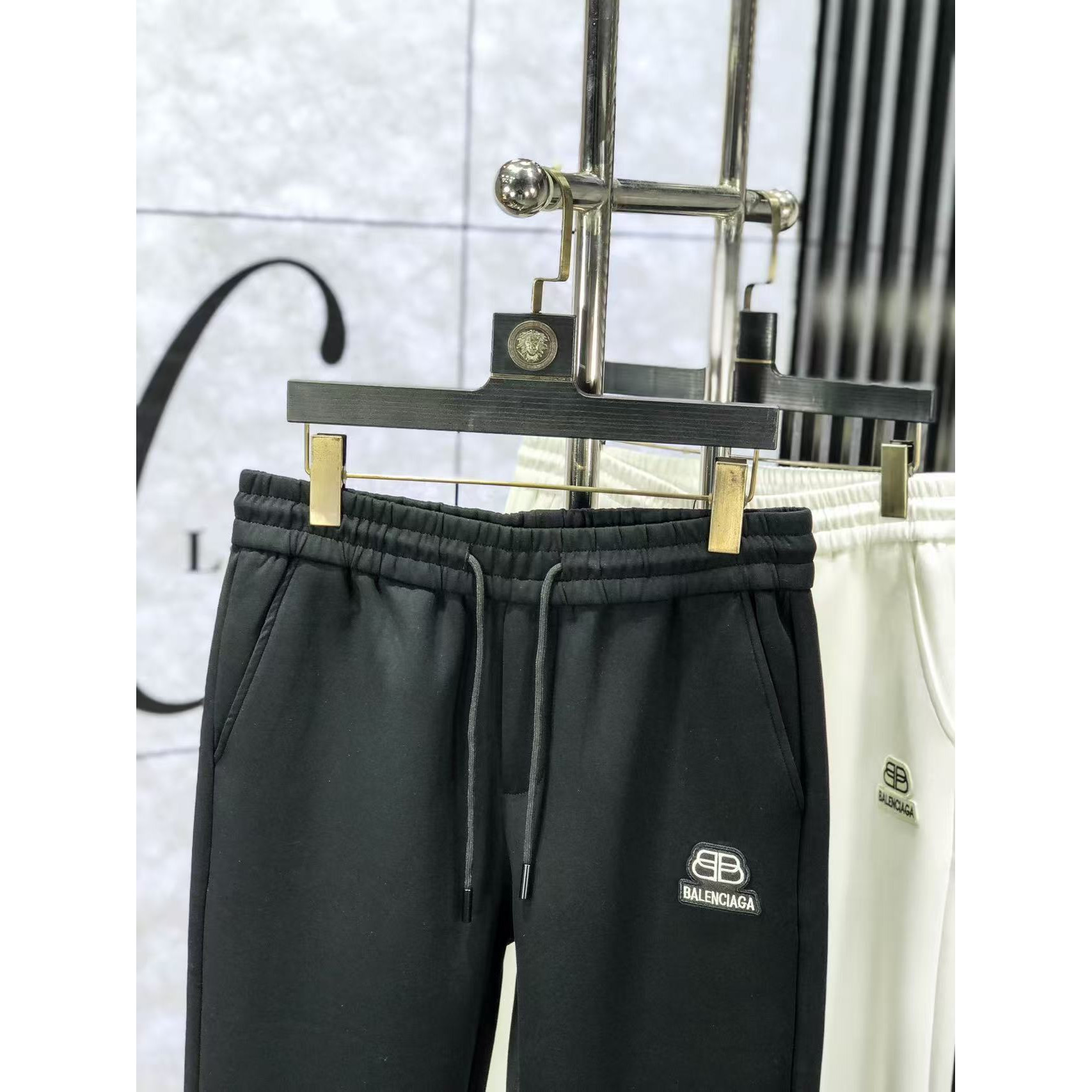 <p>Balenciaga 高品质时尚休闲裤(782947)</p>